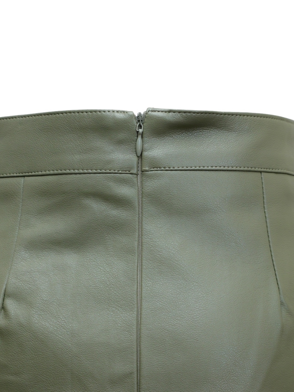 カラーレザースカートニット贈呈 GREEN スタイリングイメージ5