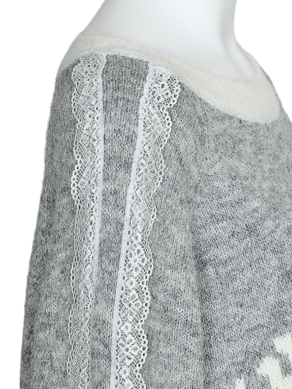 レーストリミングウールニットGRAY スタイリングイメージ4