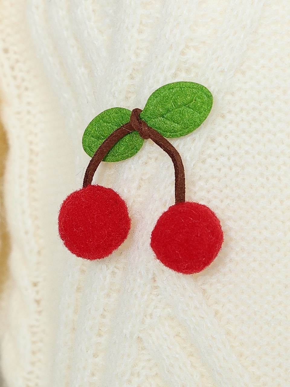 チェリーケーブルカーディガンIVORY スタイリングイメージ6