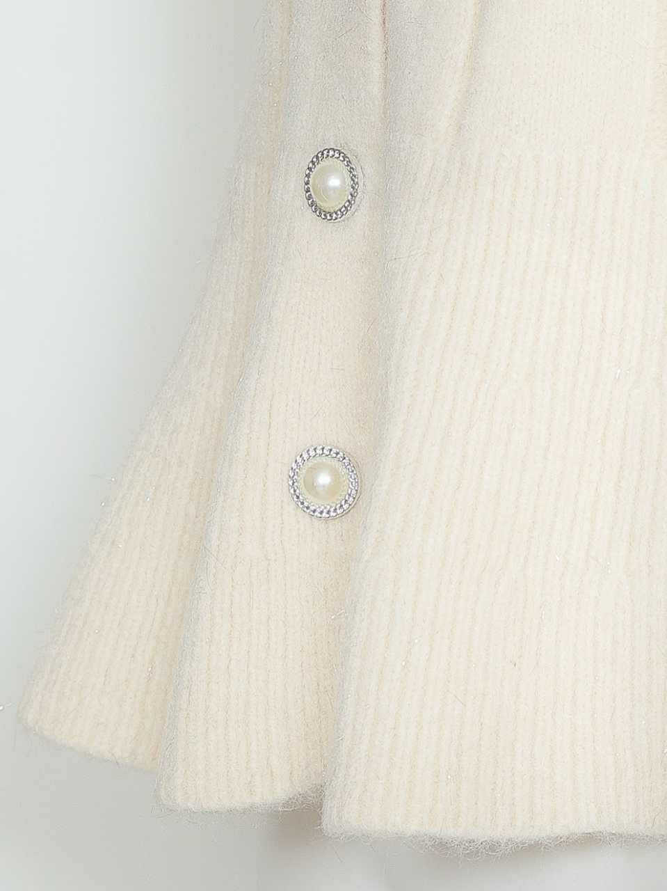 ソフィアペプラムカーディガンIVORY スタイリングイメージ7