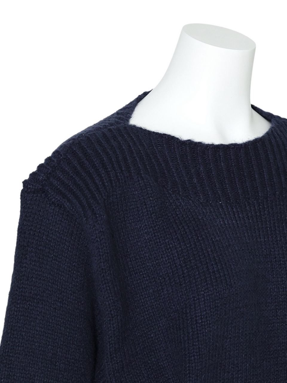 2WAYミッシェルフリルニットNAVY スタイリングイメージ6