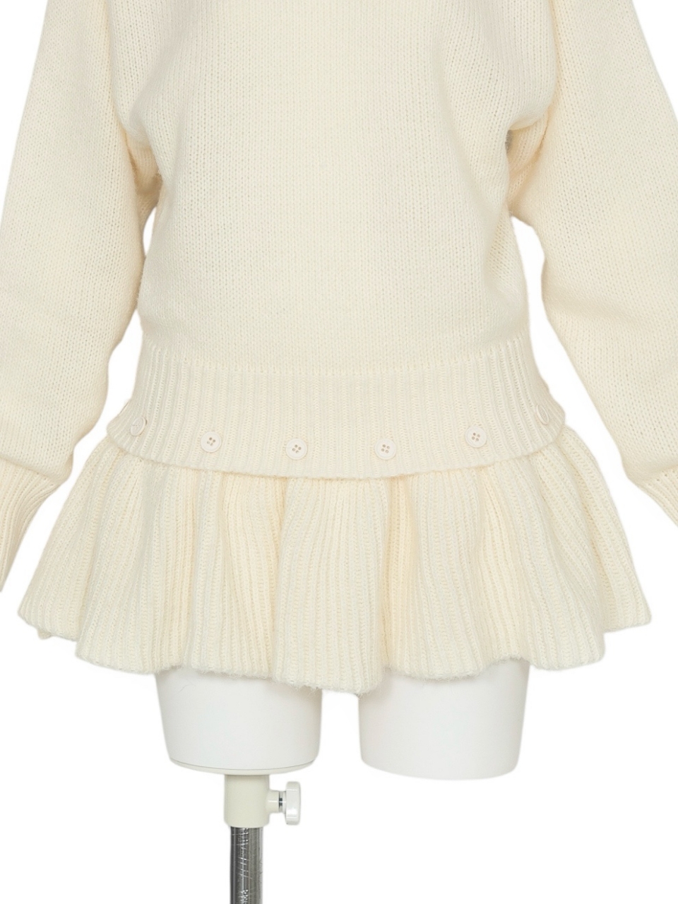 2WAYミッシェルフリルニットIVORY スタイリングイメージ5