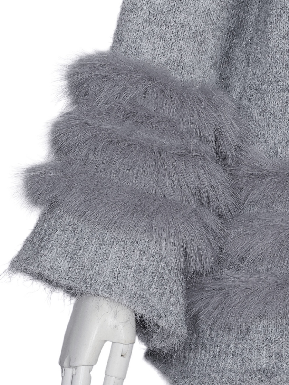 ティアードファーラメニットGRAY スタイリングイメージ6