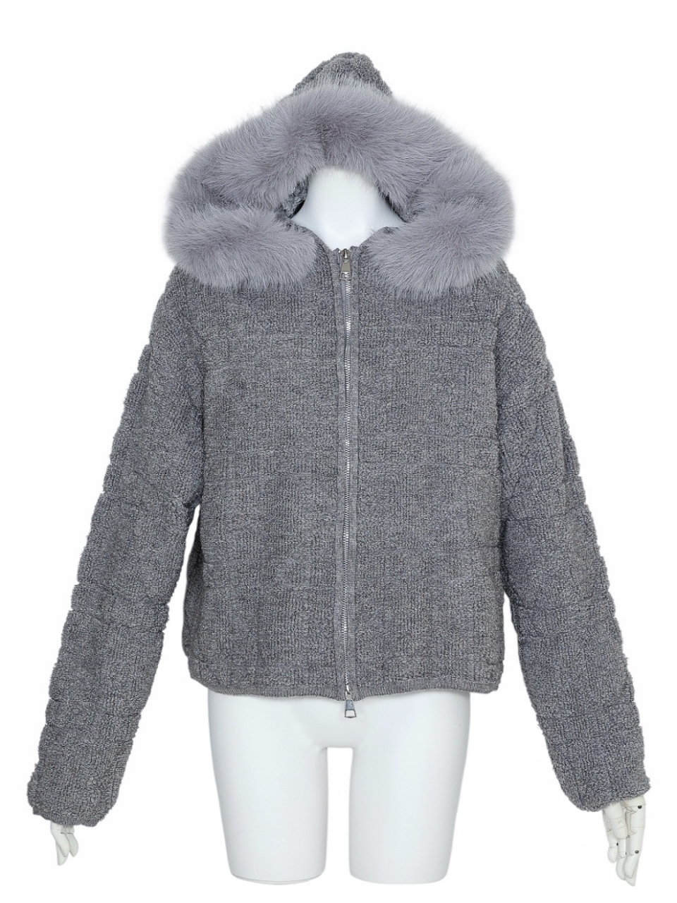 カナージュステッチファーフードニットアウターGRAY スタイリングイメージ1