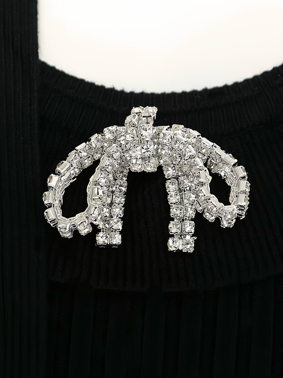 ジュエルリボンフリルワンピースBLACK スタイリングイメージ5