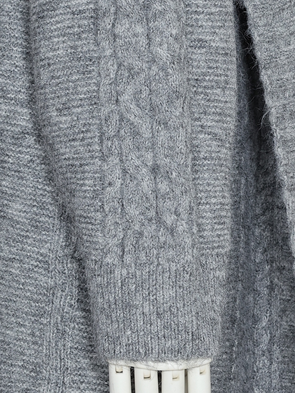 MiaウールケーブルロングセットアップGRAY スタイリングイメージ8