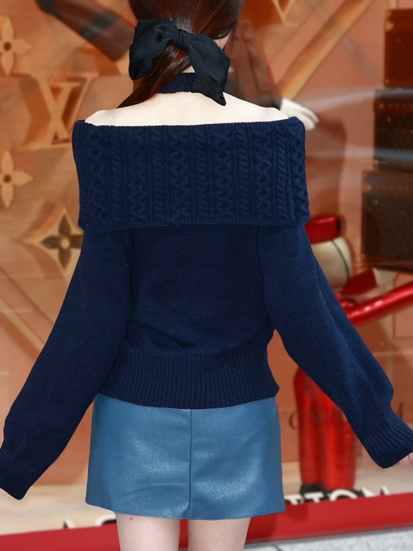 2WAYケーブルオフショルニットNAVY 商品イメージ4