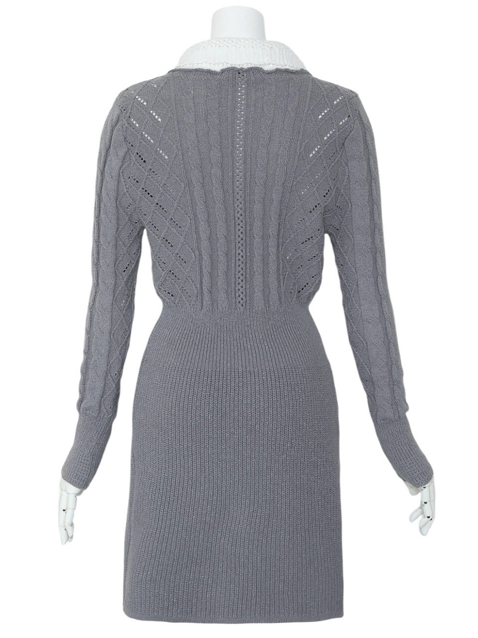 OliviaニットワンピースGRAY スタイリングイメージ3