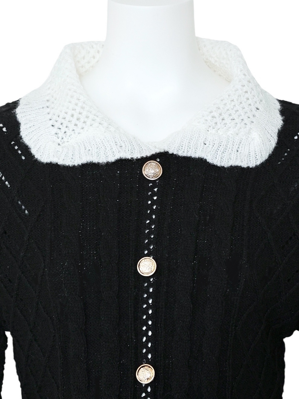 OliviaニットワンピースBLACK スタイリングイメージ4