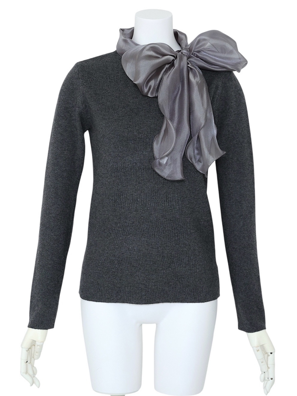 オーガンジーリボンニットGRAY スタイリングイメージ1