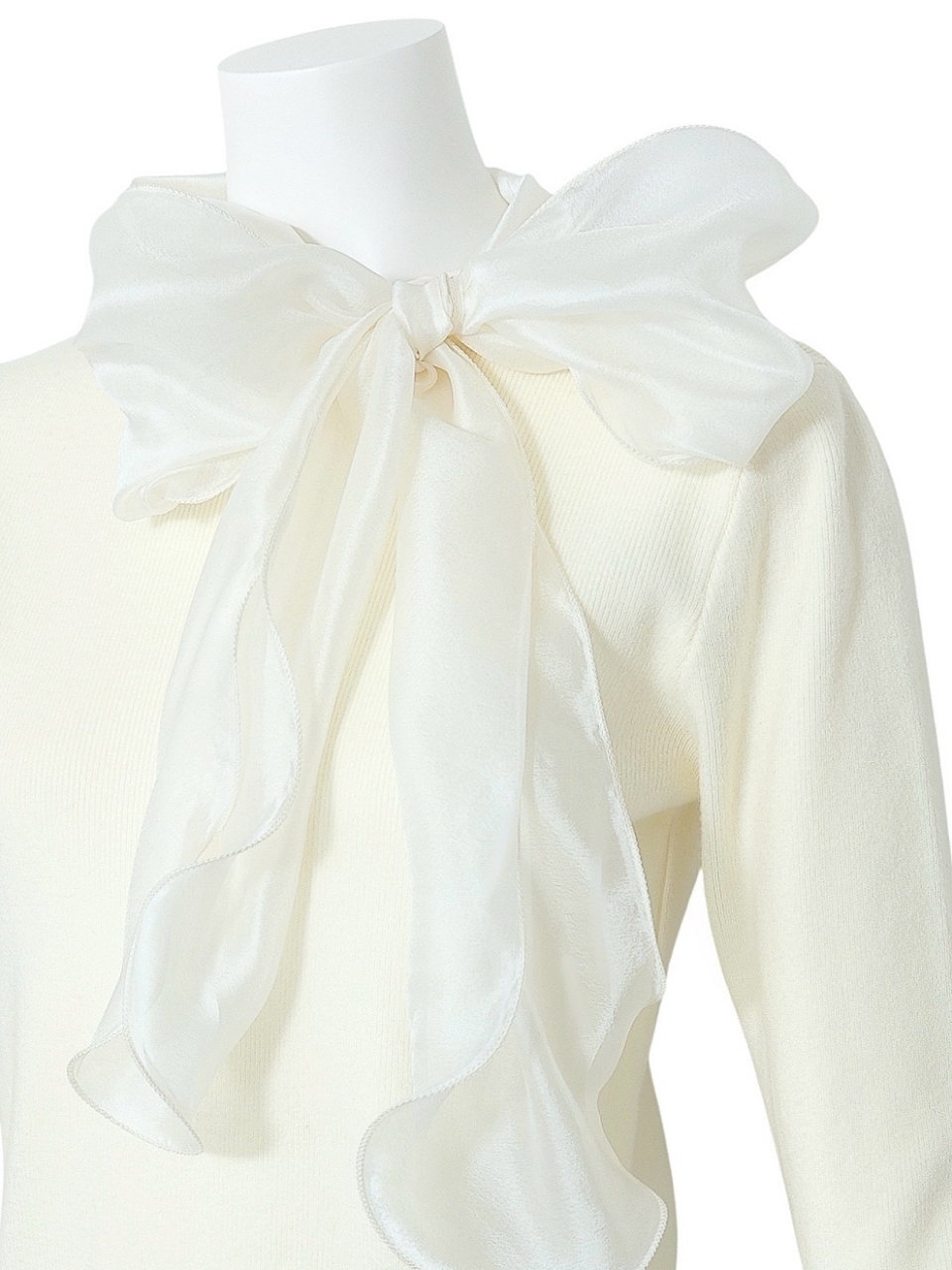 オーガンジーリボンニットIVORY スタイリングイメージ5