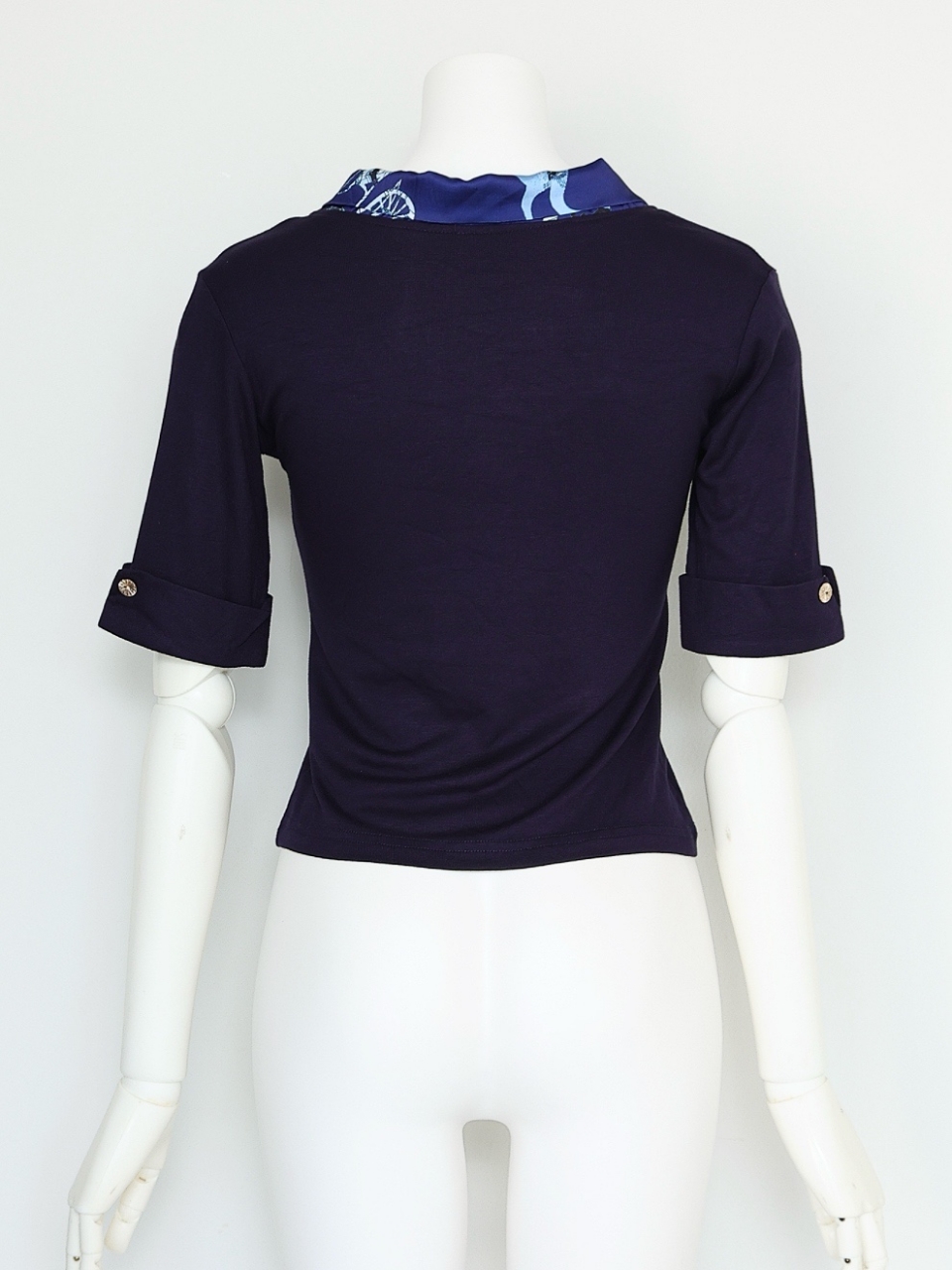 スカーフカットソーNAVY スタイリングイメージ4