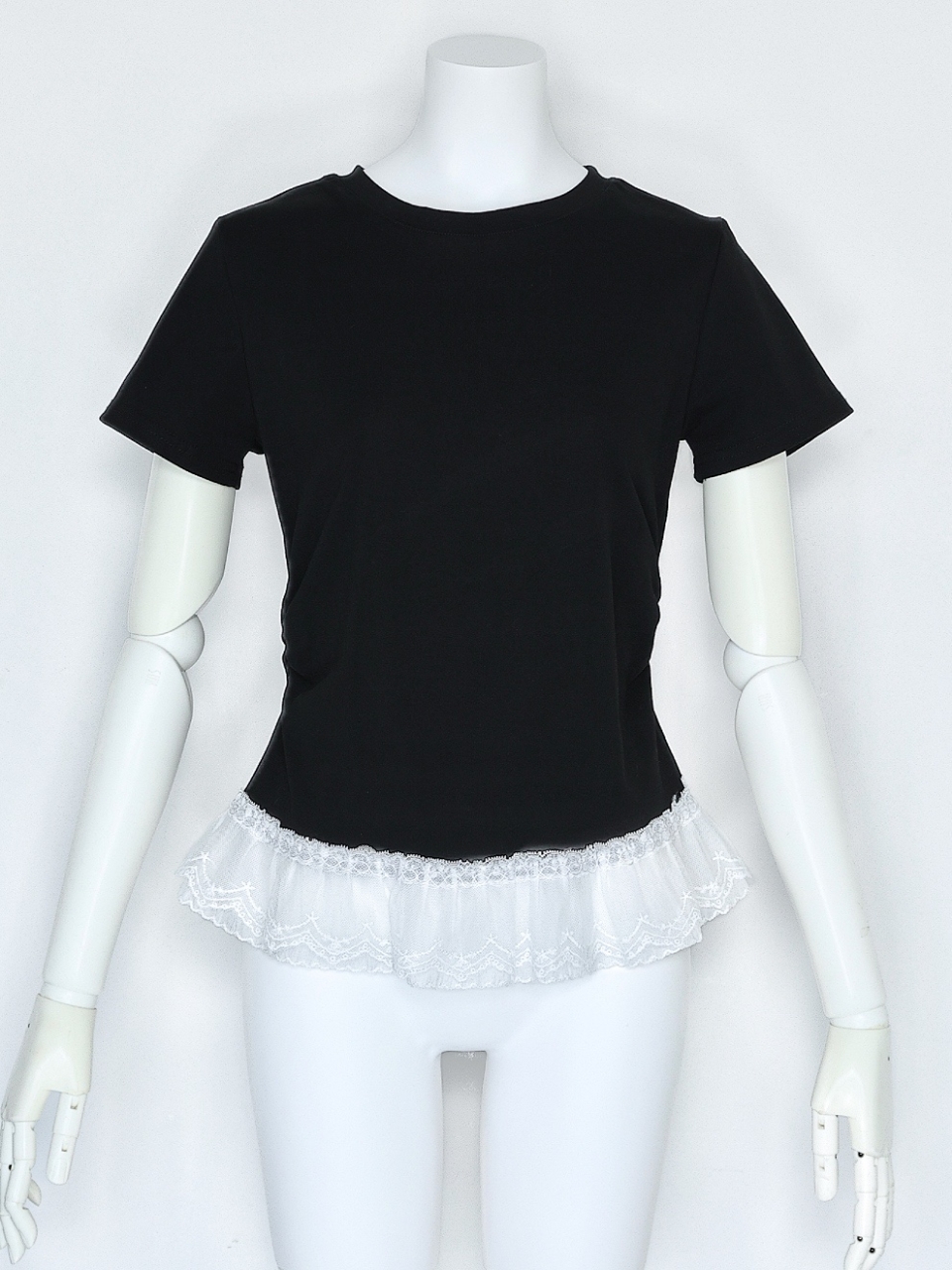 レースフリルシェイプTシャツBLACK スタイリングイメージ1