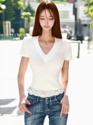 レースフリルカーヴィVトップスWHITE
