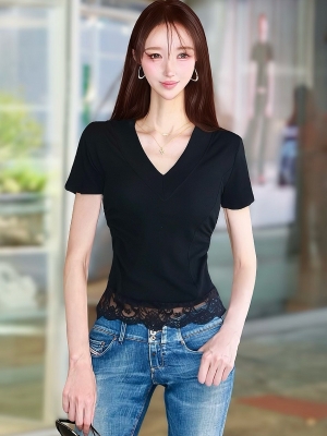 レースフリルカーヴィVトップスBLACK