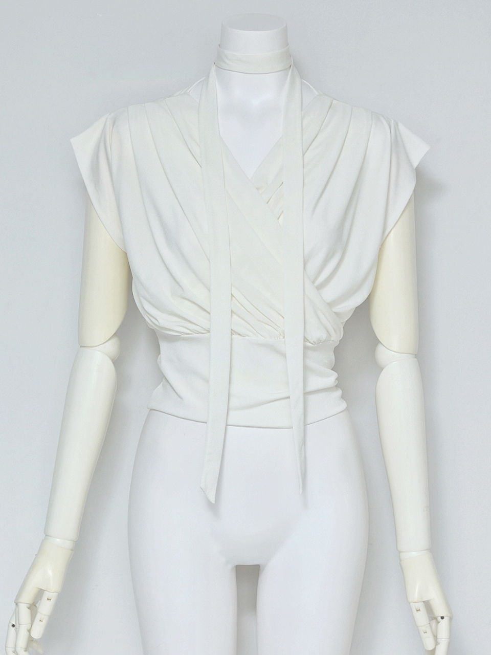 リッチドレープカットソーWHITE スタイリングイメージ1