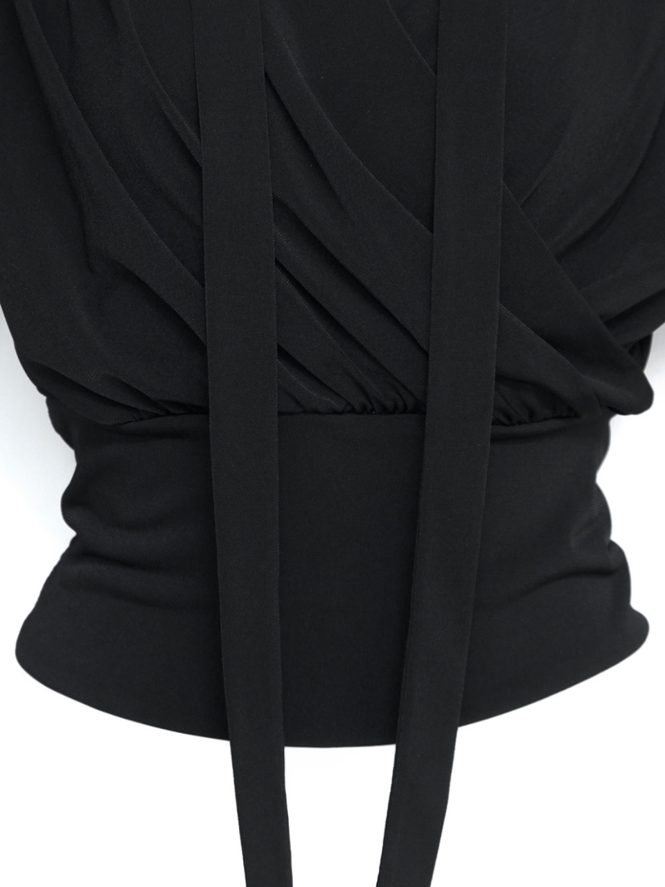 リッチドレープカットソーBLACK スタイリングイメージ7