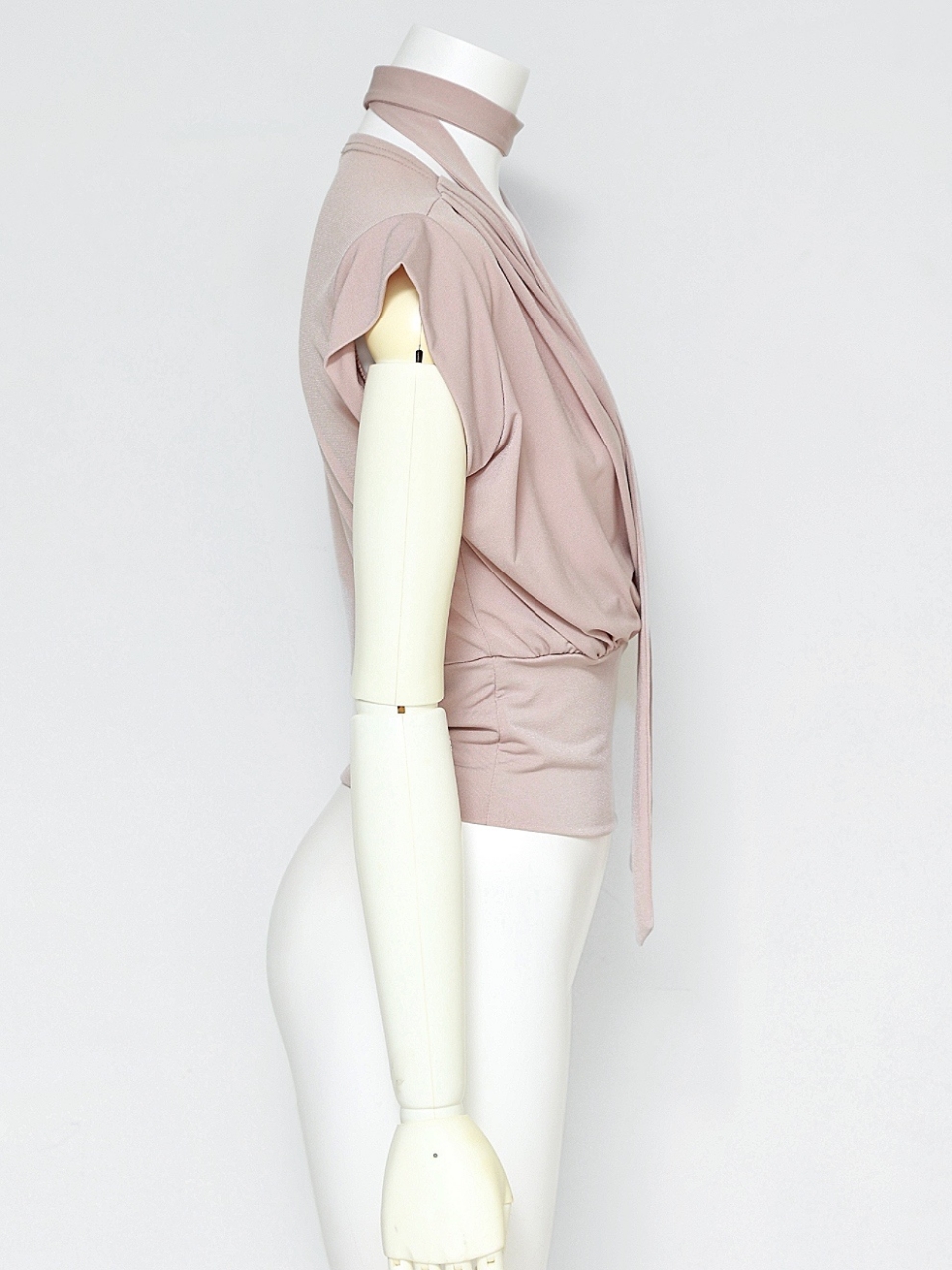リッチドレープカットソーPINKBEIGE スタイリングイメージ3