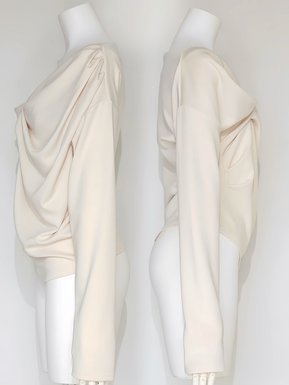 SofiaドレープトップスIVORY スタイリングイメージ3