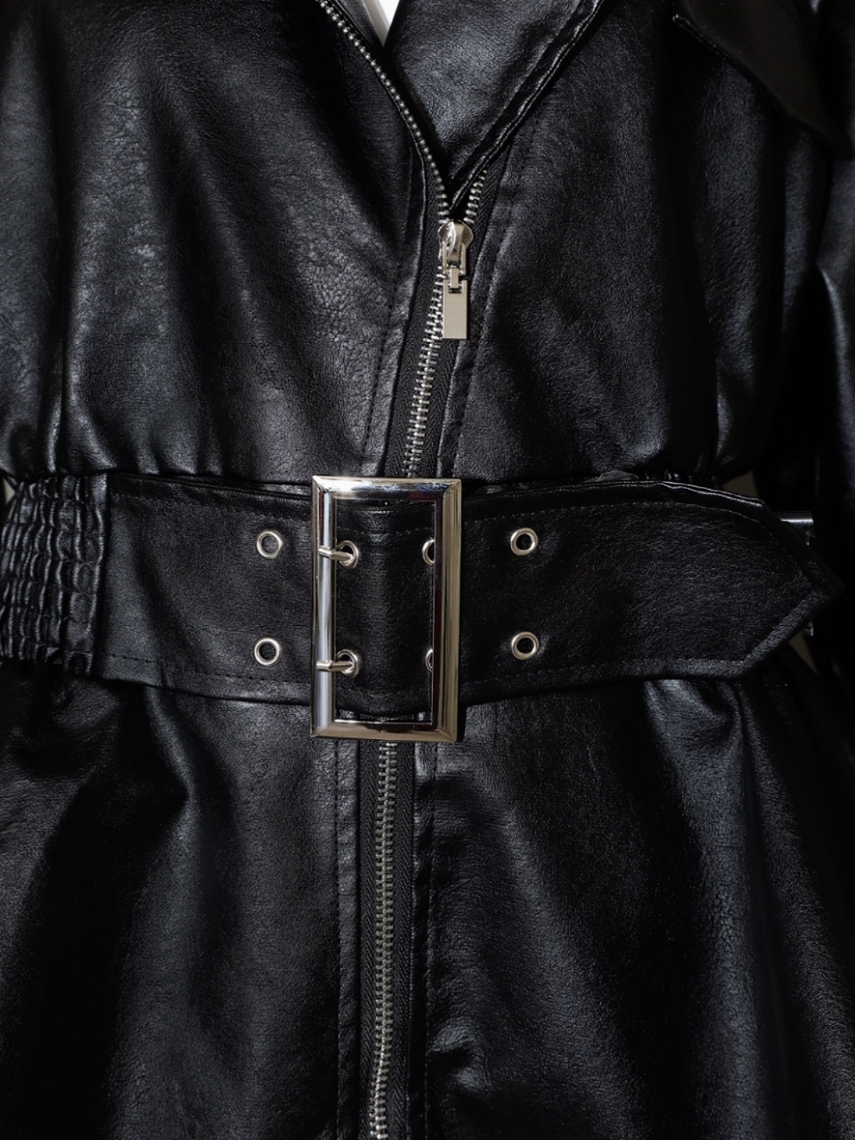 フェイクレザーペプラムジャケットBLACK スタイリングイメージ6