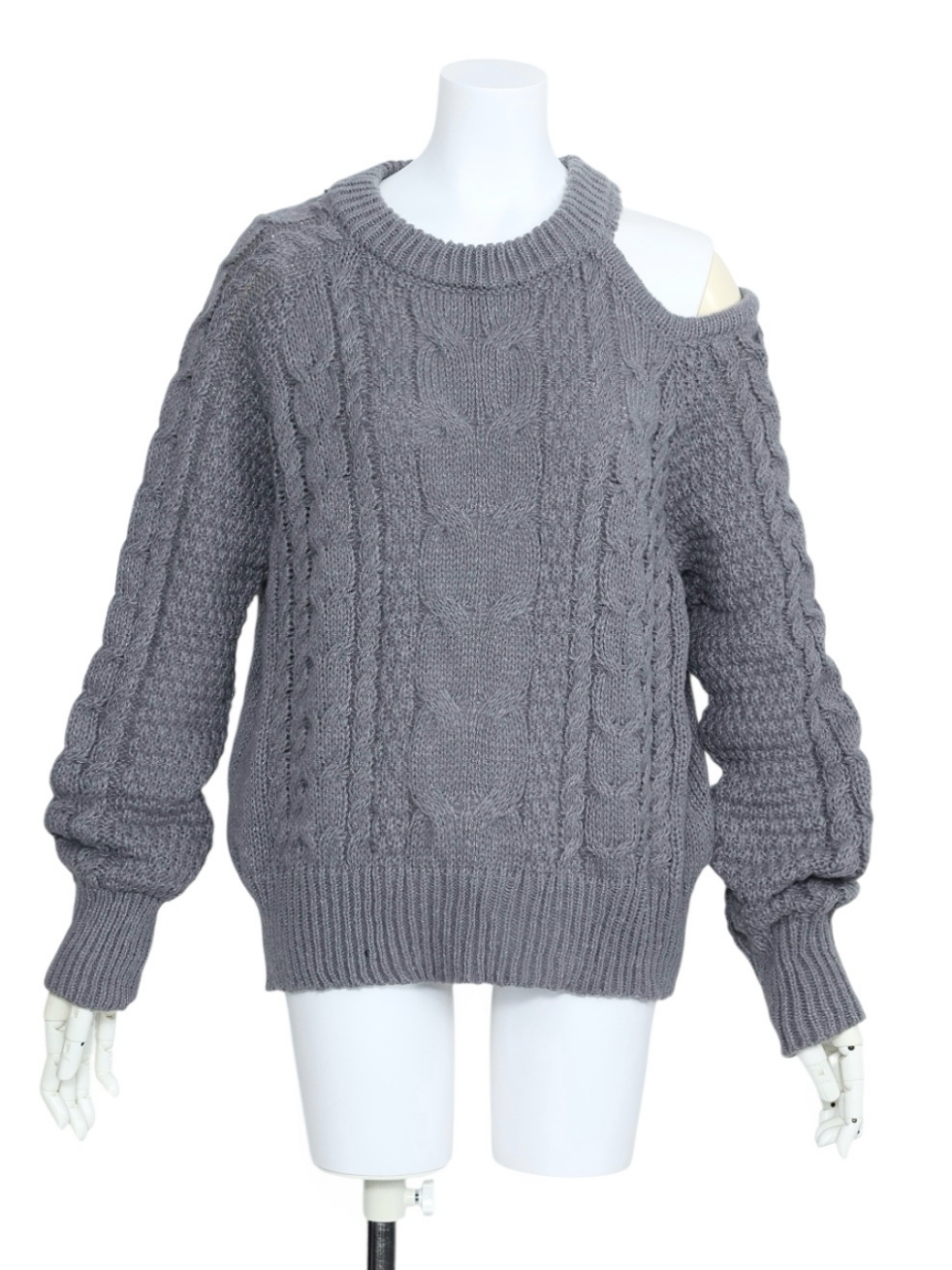 アシメオープンカットケーブルWOOLニットGRAY スタイリングイメージ1