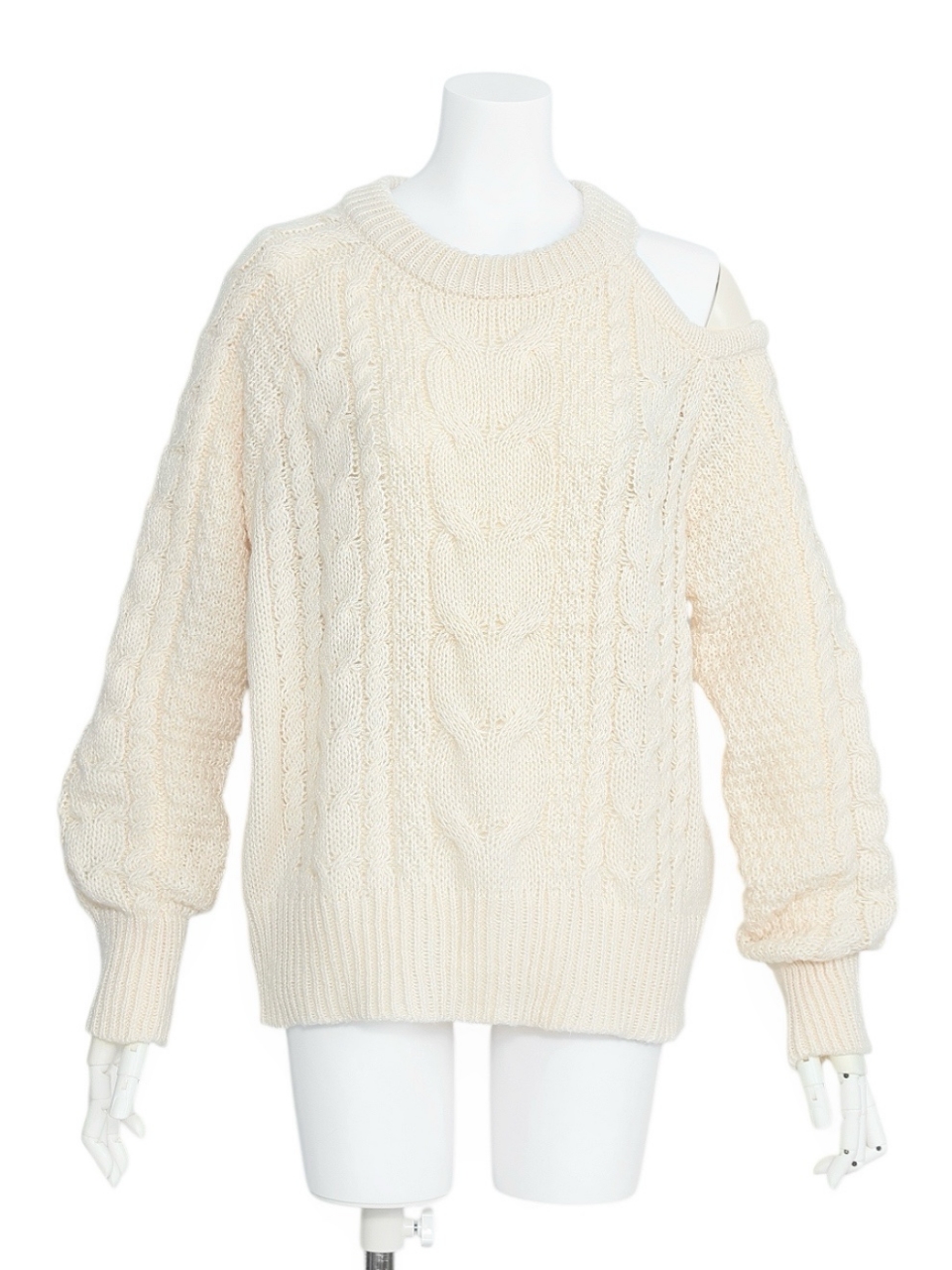 アシメオープンカットケーブルWOOLニットIVORY スタイリングイメージ1