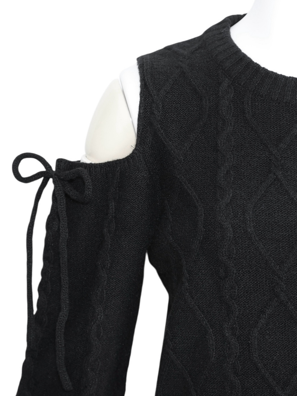 リボンカットケーブルWOOLニットBLACK スタイリングイメージ4