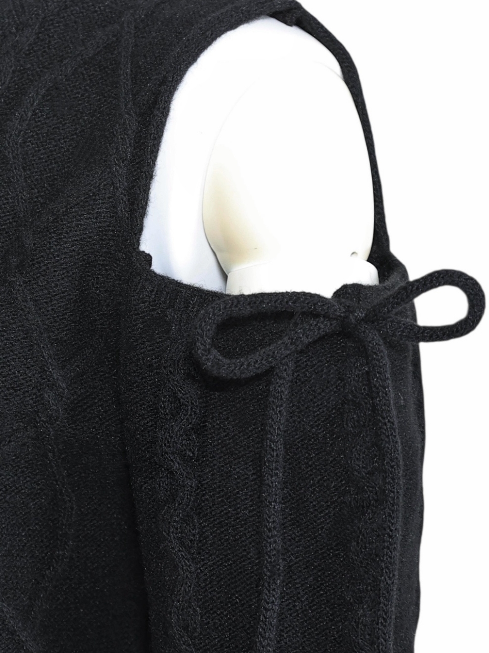 リボンカットケーブルWOOLニットBLACK スタイリングイメージ5