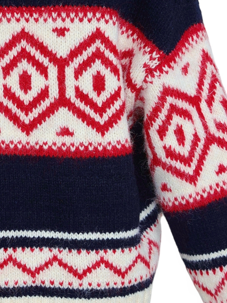 ノルディックリュクスWOOLブルゾンNAVYRED スタイリングイメージ6