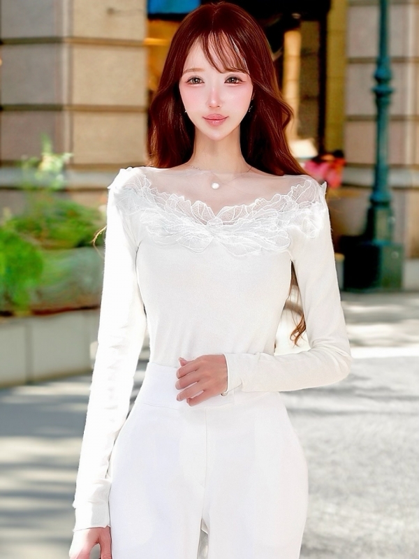 スワンリーフデコルテシアーニットWHITE