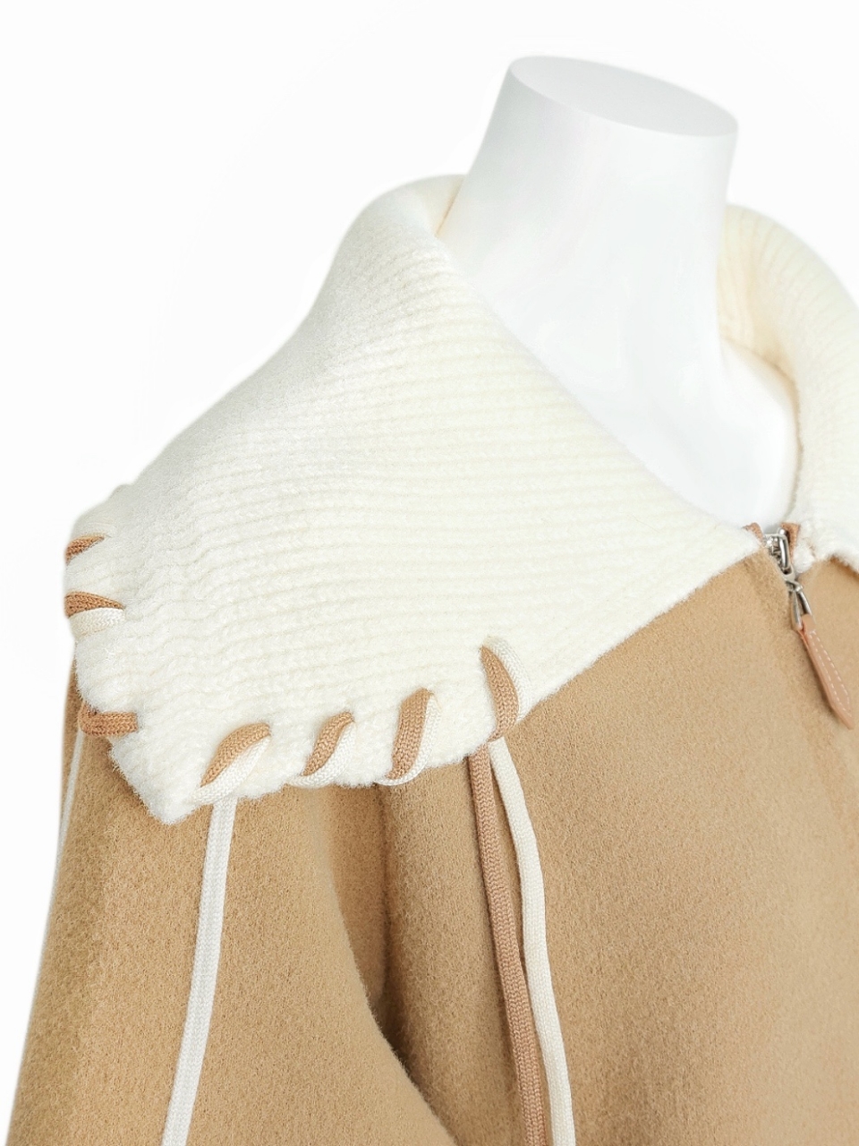 ケープカラーパイピングブルゾンMILKTEA スタイリングイメージ5