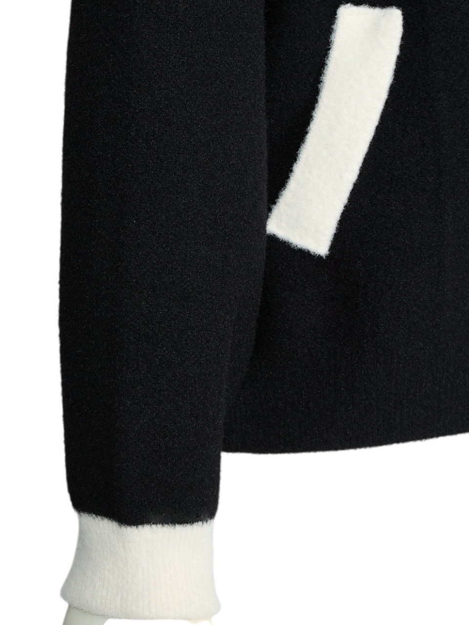 バイカラークロエブルゾンBLACK スタイリングイメージ6