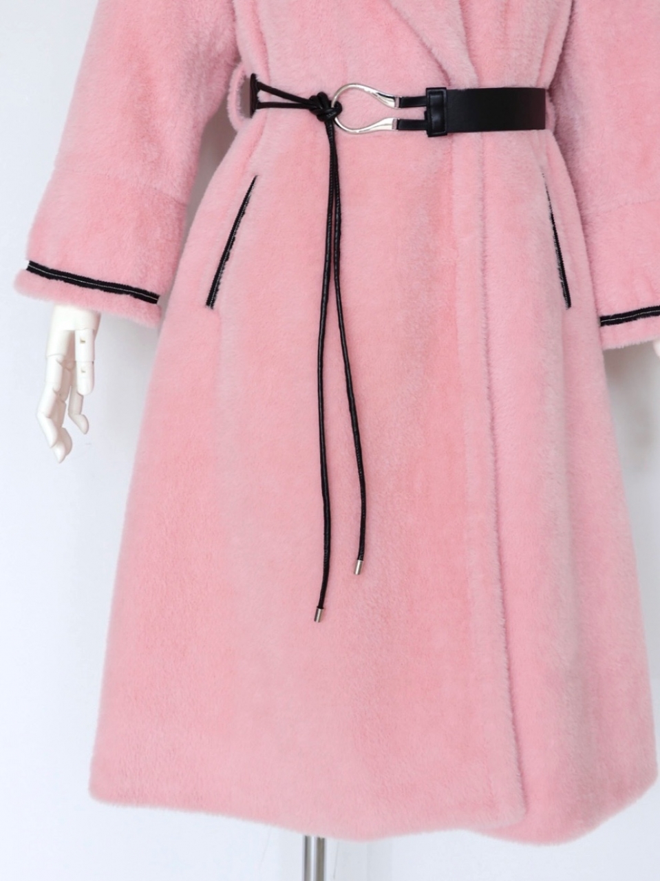 ステファニーコートPINK スタイリングイメージ5