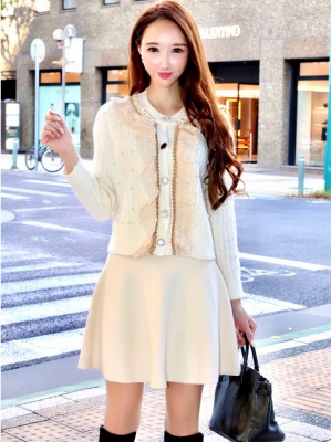 デコラティブWOOLカーディガンCREAM