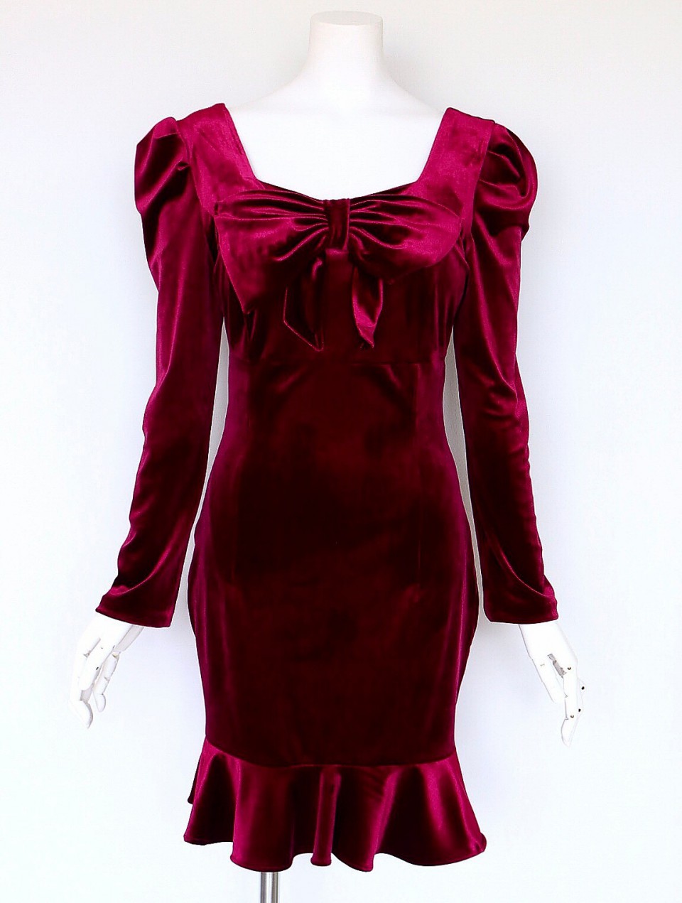 リボンベルベットドレス スタイリングイメージ1