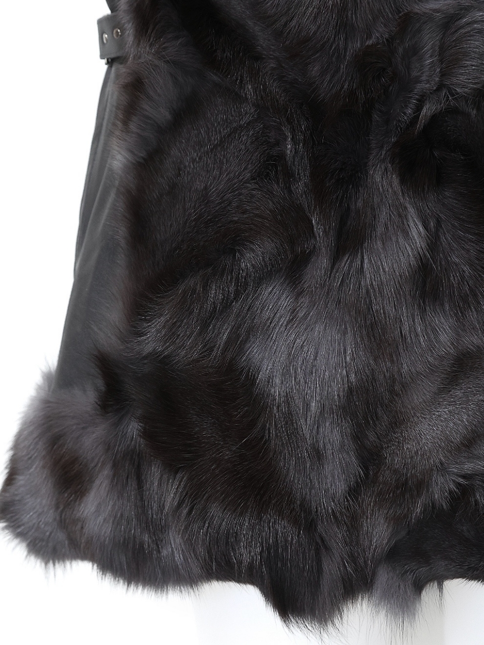 Real Fox Fur 本革ジレ スタイリングイメージ7