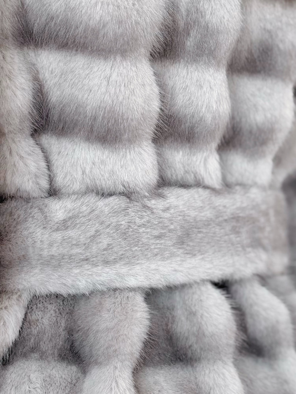 ☆再販予約31日23時迄☆LADYフェイクチンチラミンクファームートンコートGRAY スタイリングイメージ8